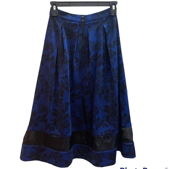 Aqua midi ball skirt. Black and Blue. Size : XS - Picture 8 of 13